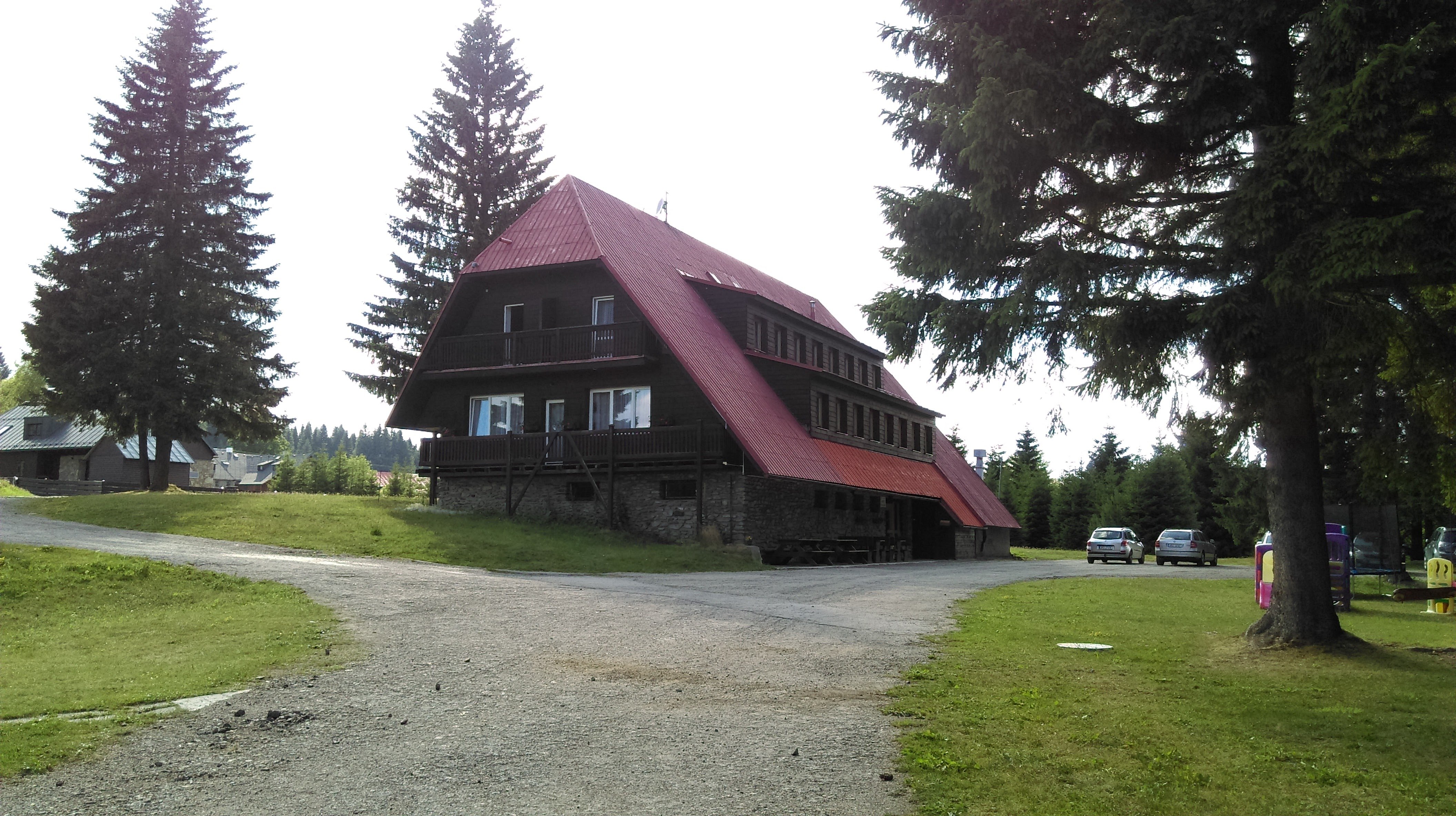 Chata Churanov-官方