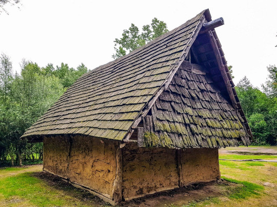 Eisenzeitliches Gehöft-拉廷根必去景点