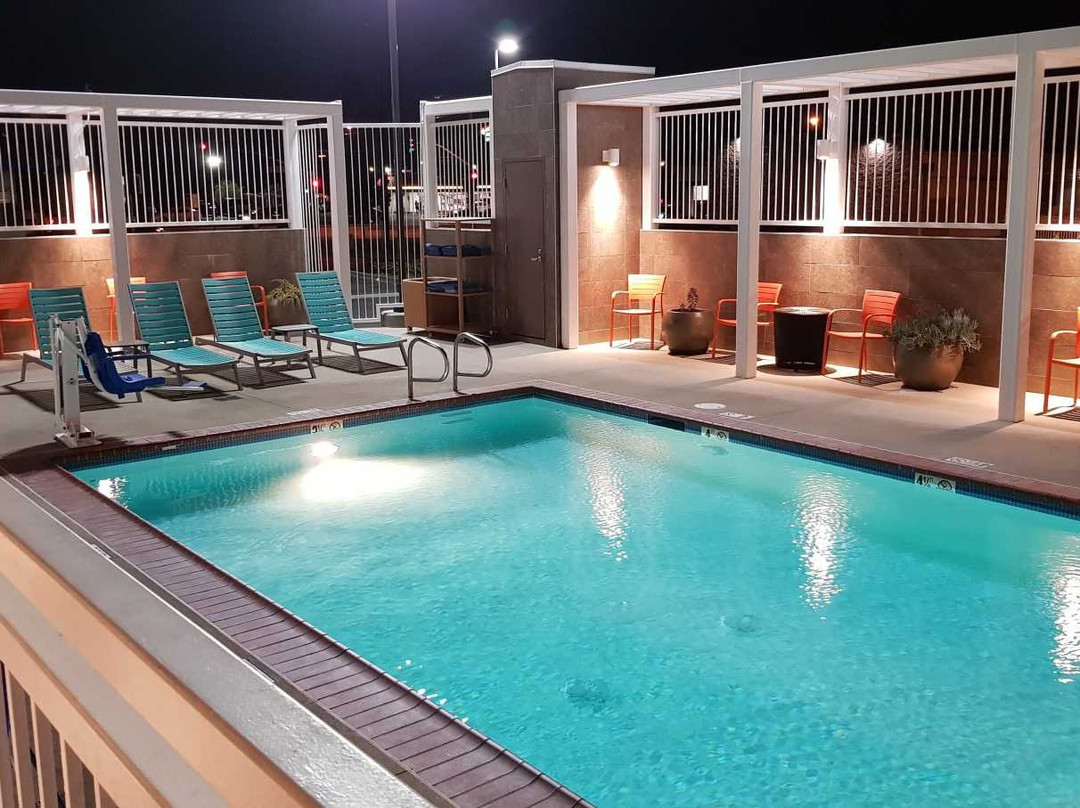 Home2 Suites by Hilton Azusa主图