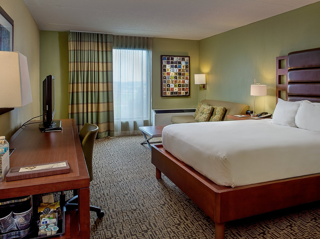 Doubletree By Hilton Collinsville - St. Louis主图