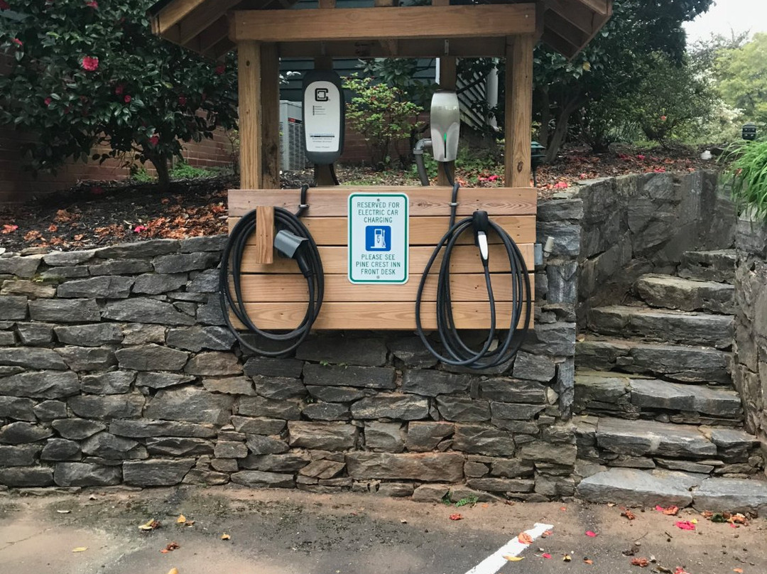 1906 Pine Crest Inn主图