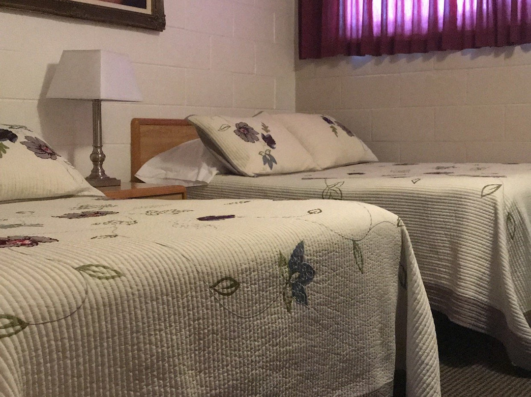 Duck Mountain Motel & RV Campground & RV Rentals & laundromat主图