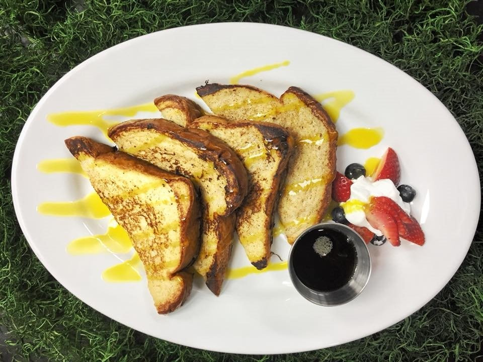 Sharkeez Grand Cayman