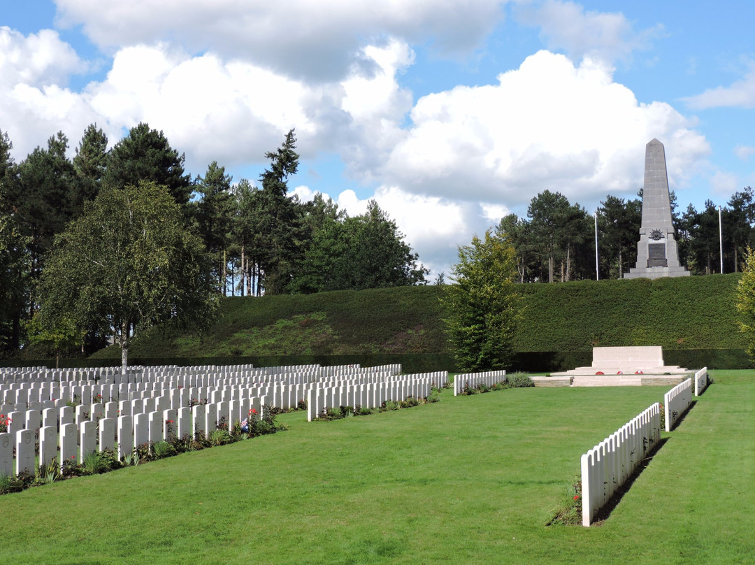 Passchendaele New British Cemetery景点图片