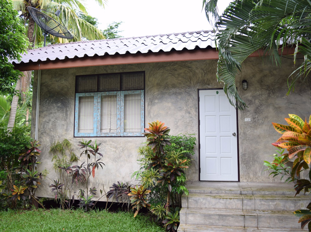 轻松微笑度假村主图