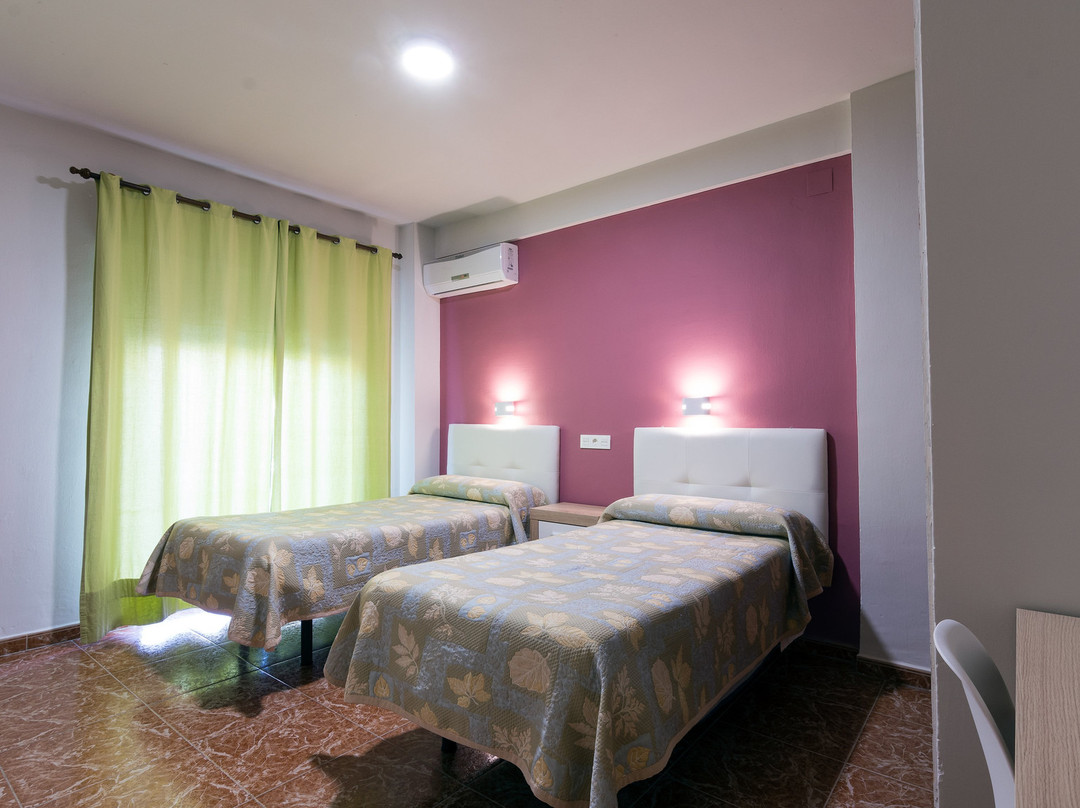 Otivar酒店住宿-Hostal Rocamar