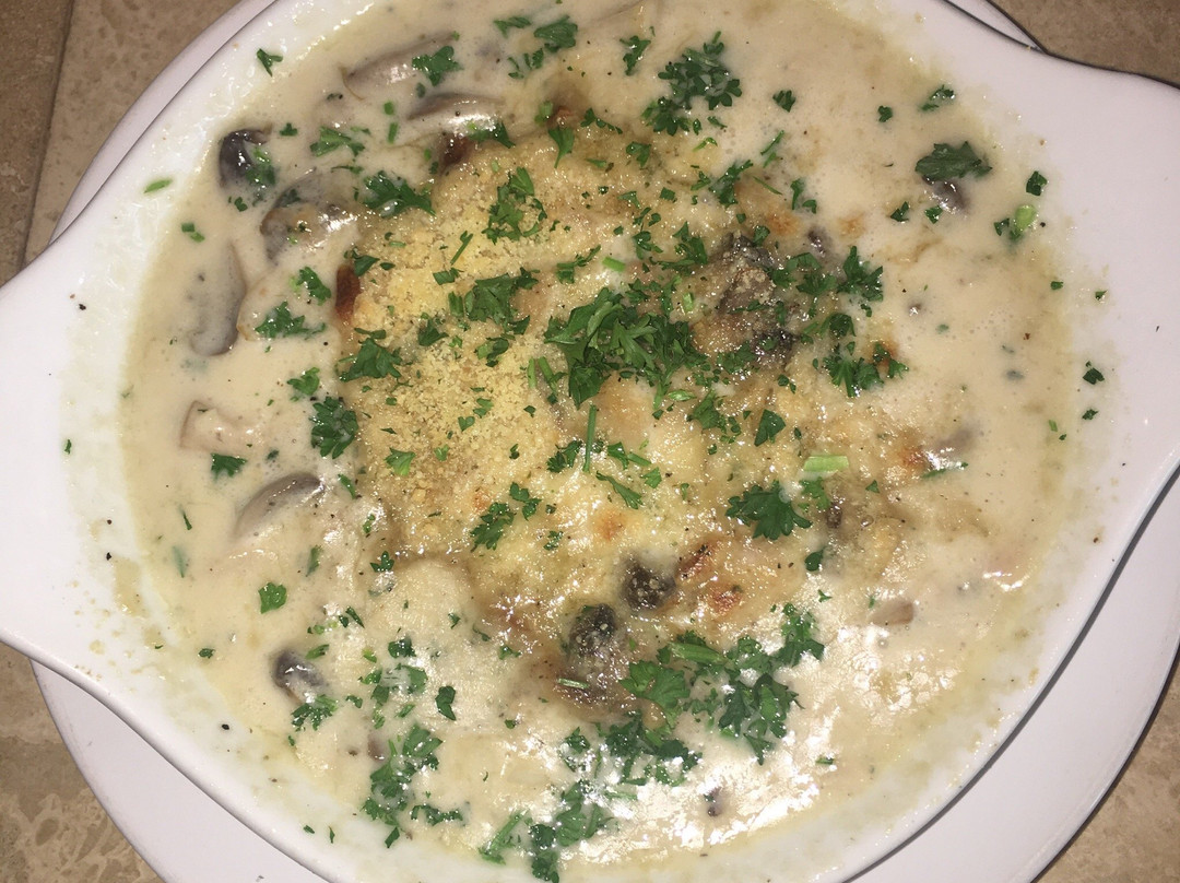 La Cucina Bistro and Wine Bar