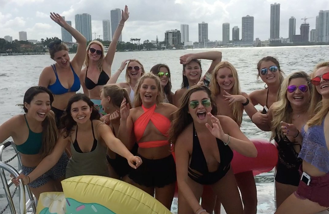 Kustom Charters-劳德代尔堡必去景点