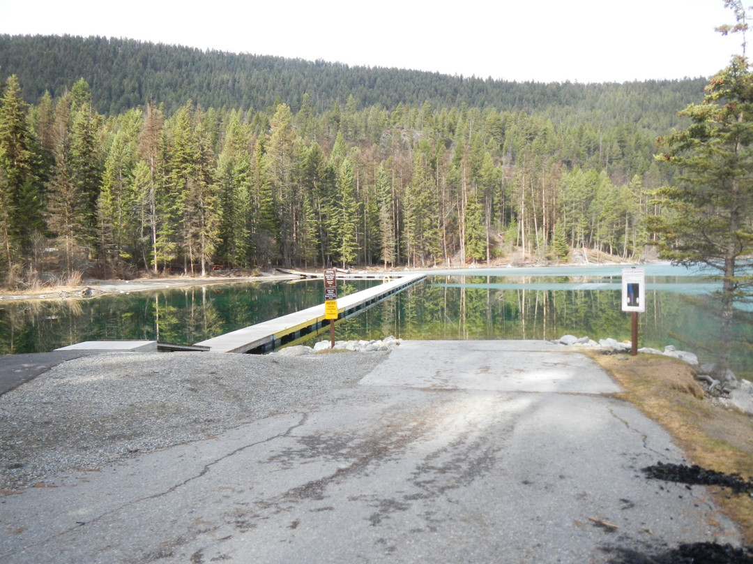 Premier Lake Provincial Park景点图片