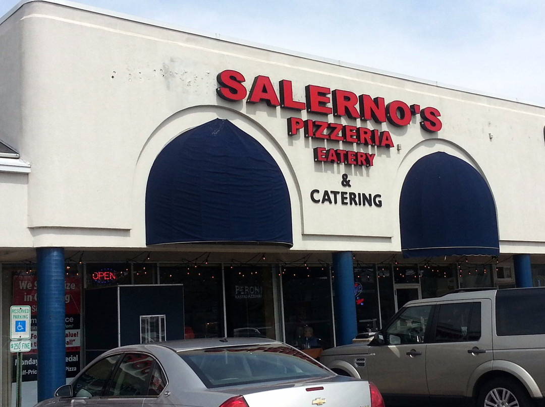Mount Prospect餐馆和美食-Salerno's Pizzeria & Eatery