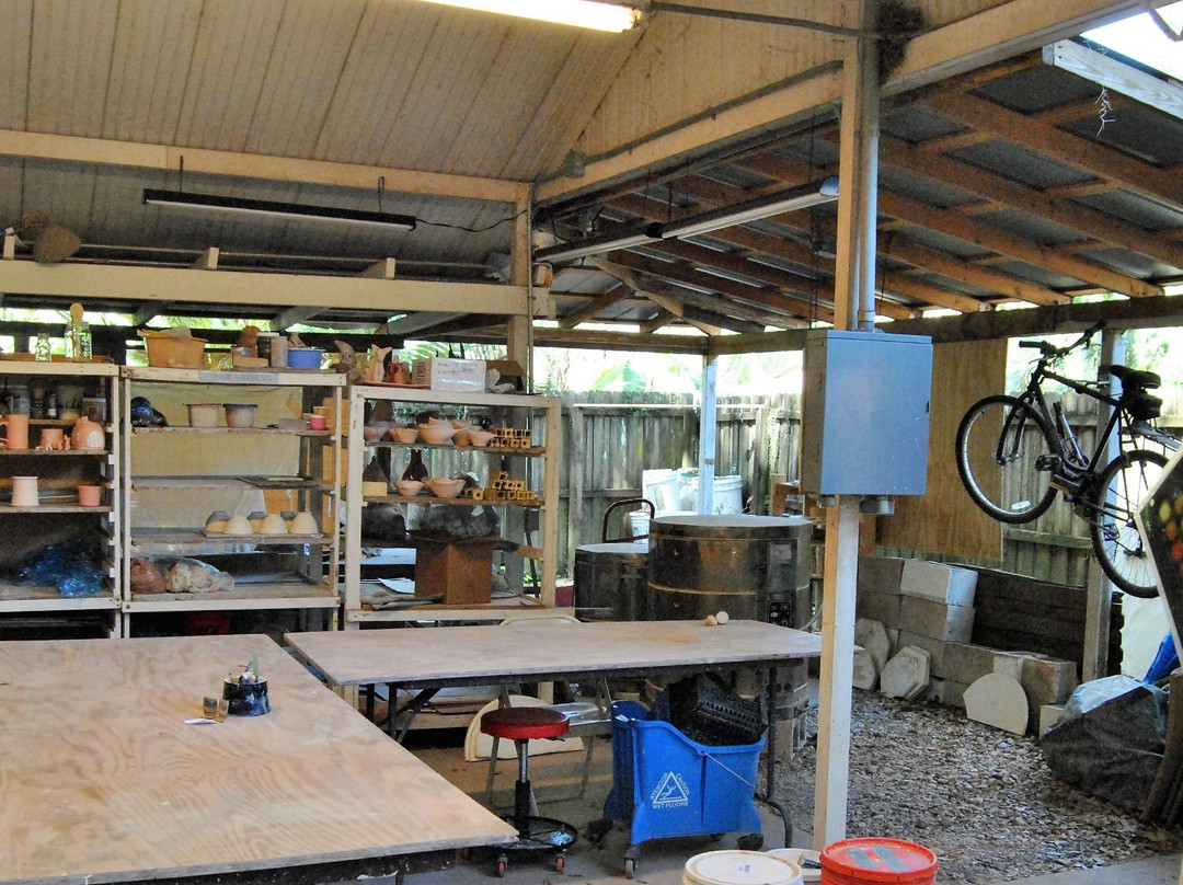 The Artistic Hand Gallery & Studio-Oviedo必去景点