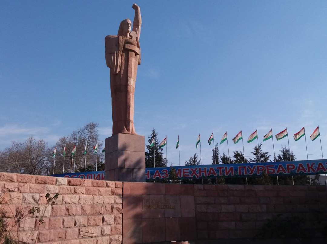 Monument The Motherland-Vahdat必去景点