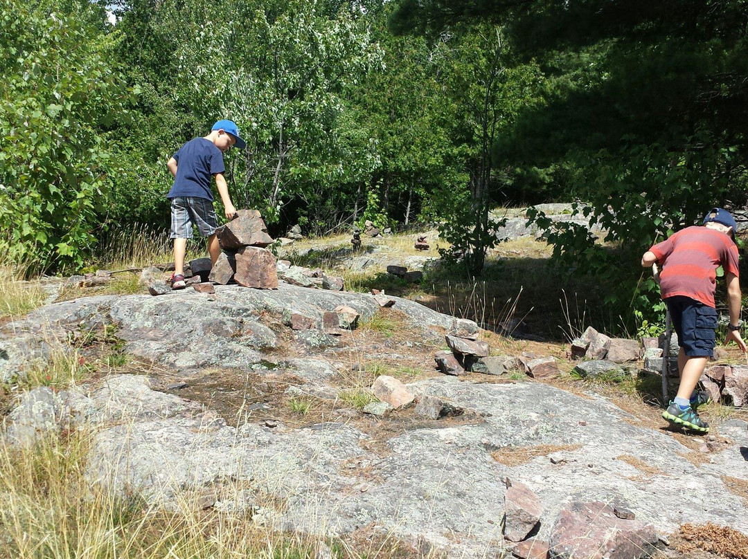 Laurier Woods Conservation Area-诺斯贝必去景点