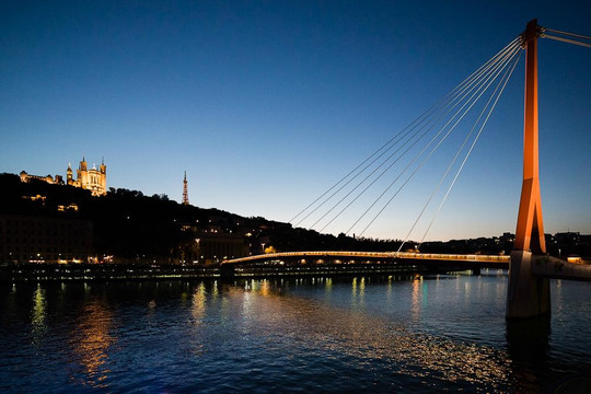 Les Bateaux Lyonnais-里昂必去景点