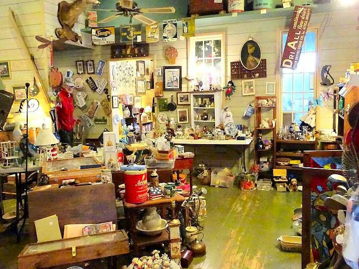 Little River Antiques & Collectables景点图片