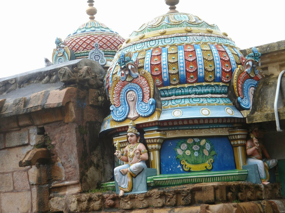 Thiruvalasuzhi Pillaiyar Kovil Shri Vellai Pillaiyar Kovil景点图片