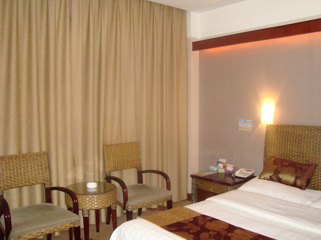 德润大酒店主图