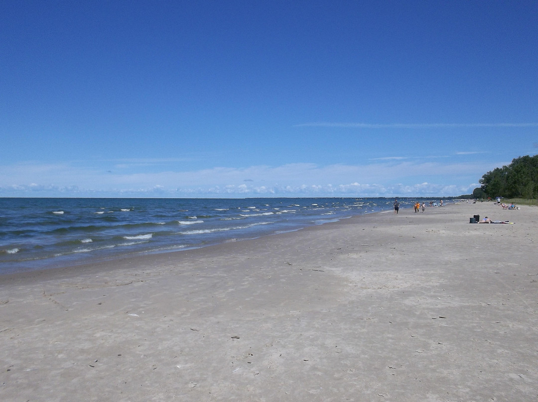 Southwick Beach State Park-Henderson必去景点