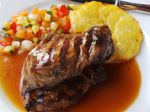 Vedettes Du Pont Neuf-巴黎必去景点