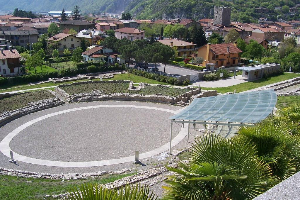 Parco Archeologico del Teatro e dell'Anfiteatro景点图片