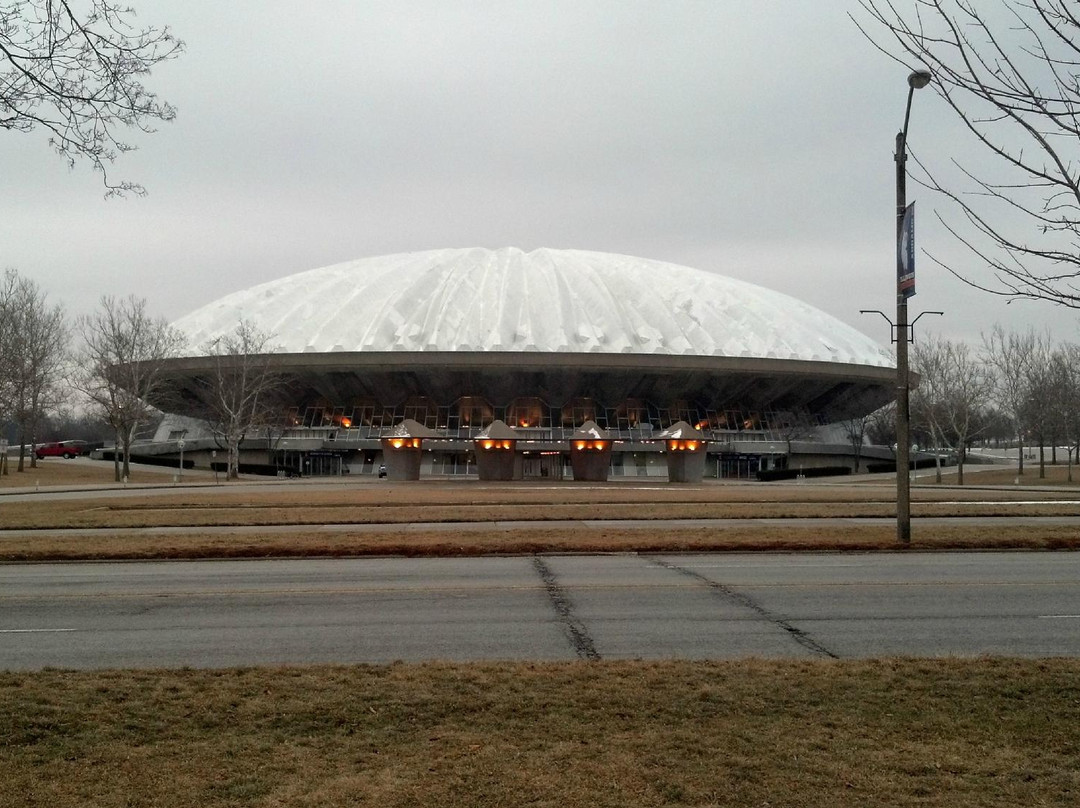 State Farm Center-尚贝恩必去景点