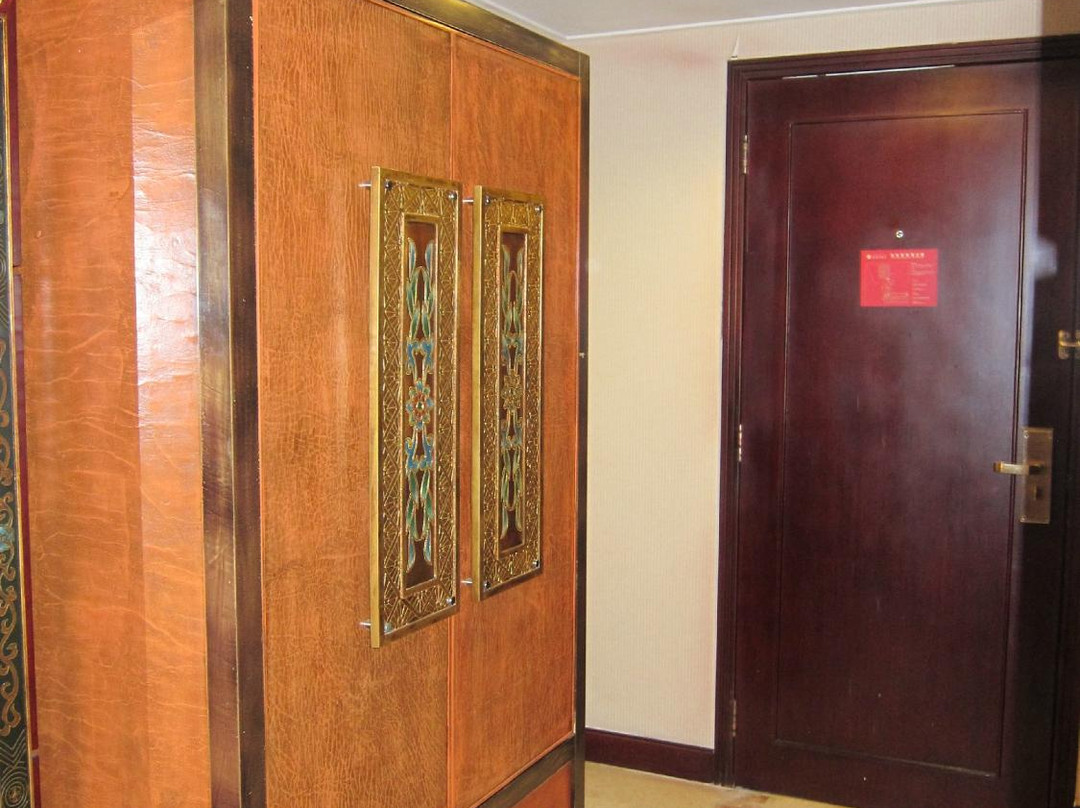 嘉绒大酒店主图