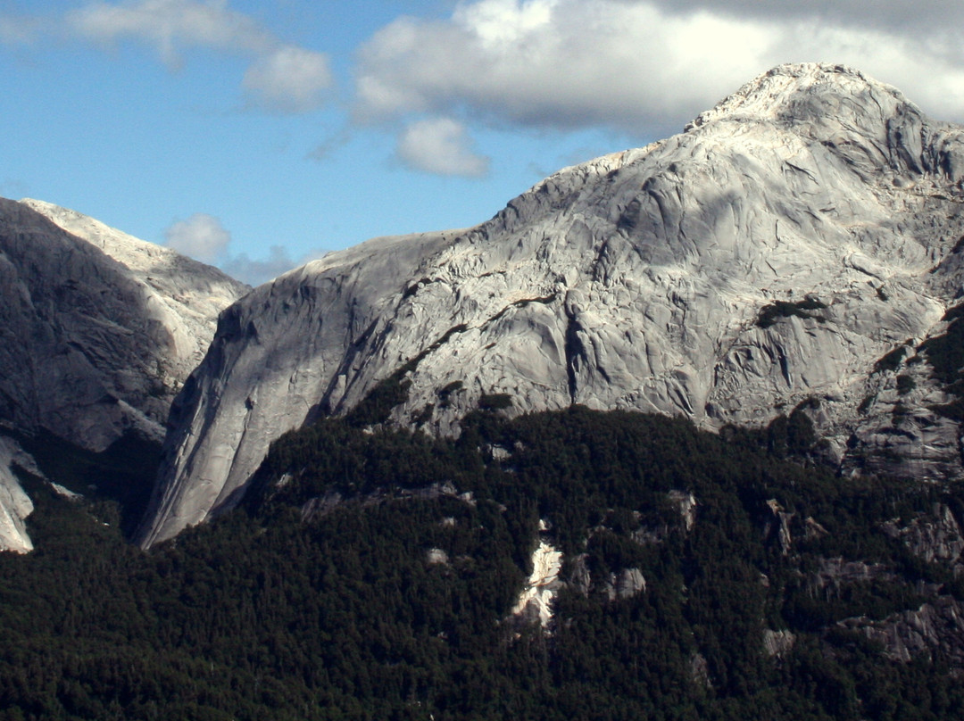 Valle Cochamo-Cochamo必去景点