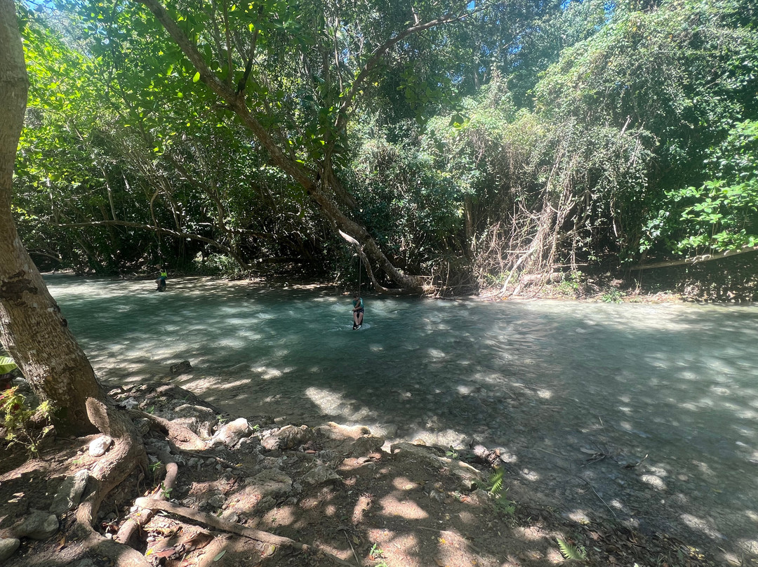 Reggae Hill Restaurant