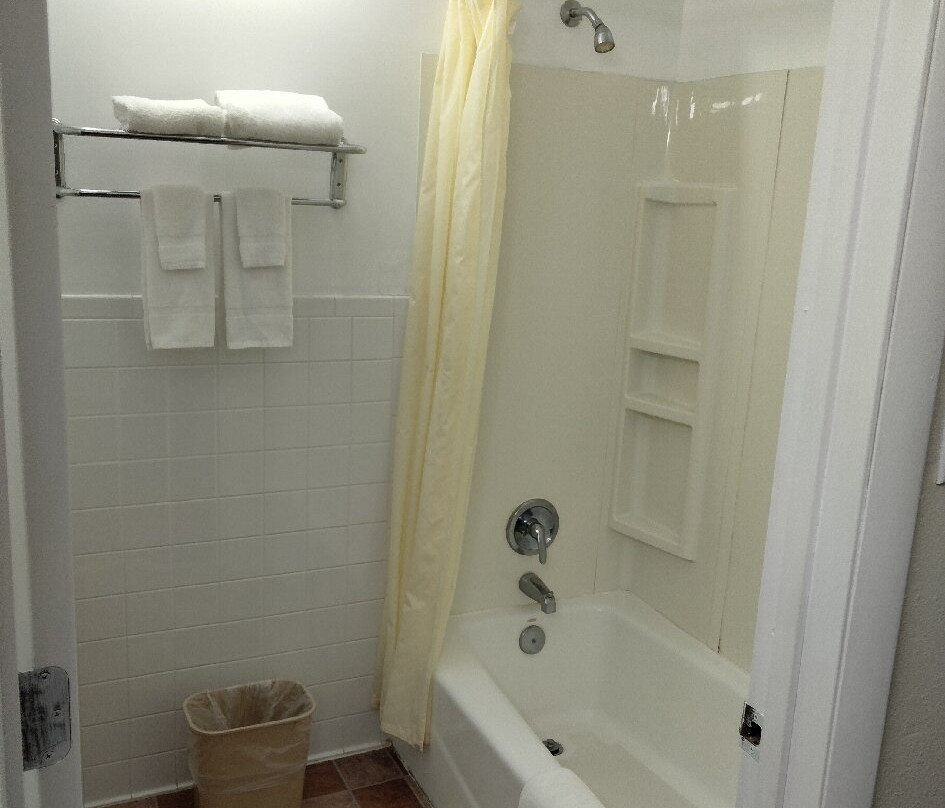 Knights Inn Kirksville主图