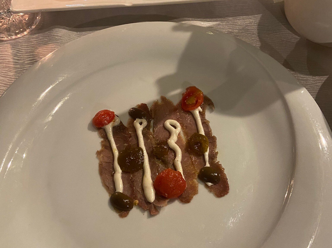 Rapsodia Hotel & Restaurant主图