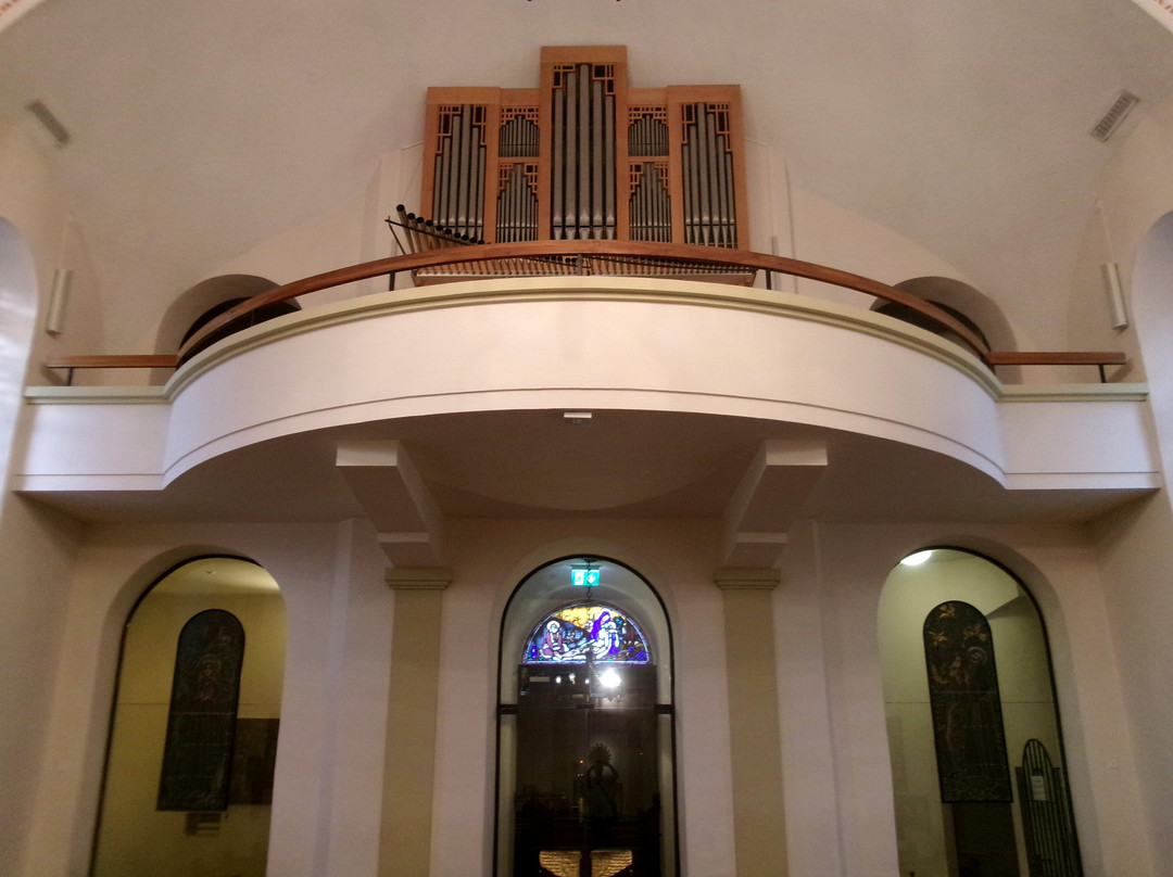 Eglise Saint Julien-梅林必去景点