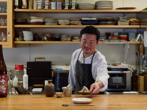 ステーキと串焼きの店 をにくぽん