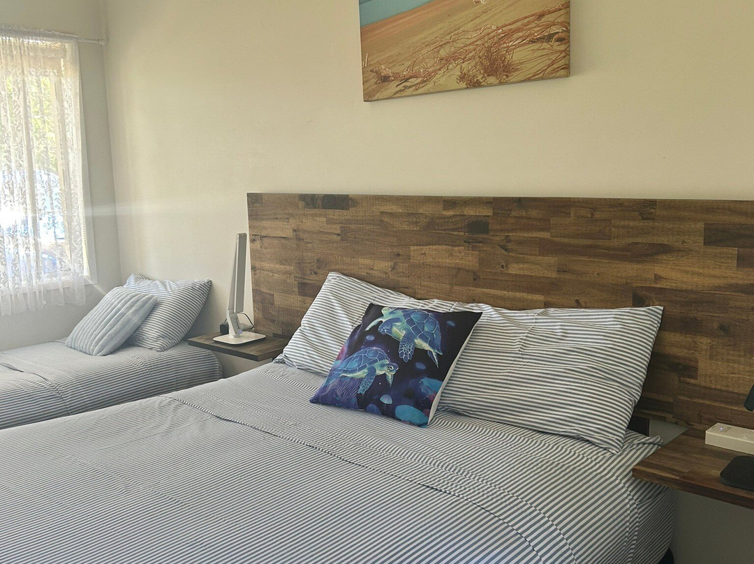 Moore Park Beach Inn主图