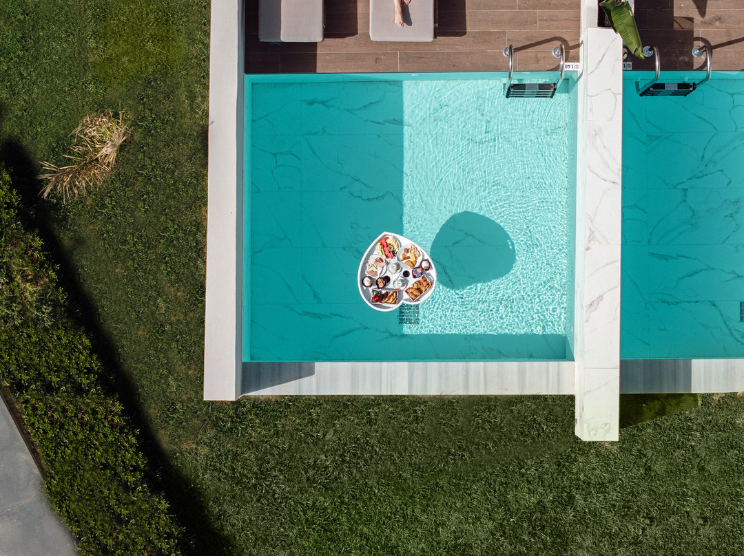 Delfina Tropic Beach主图