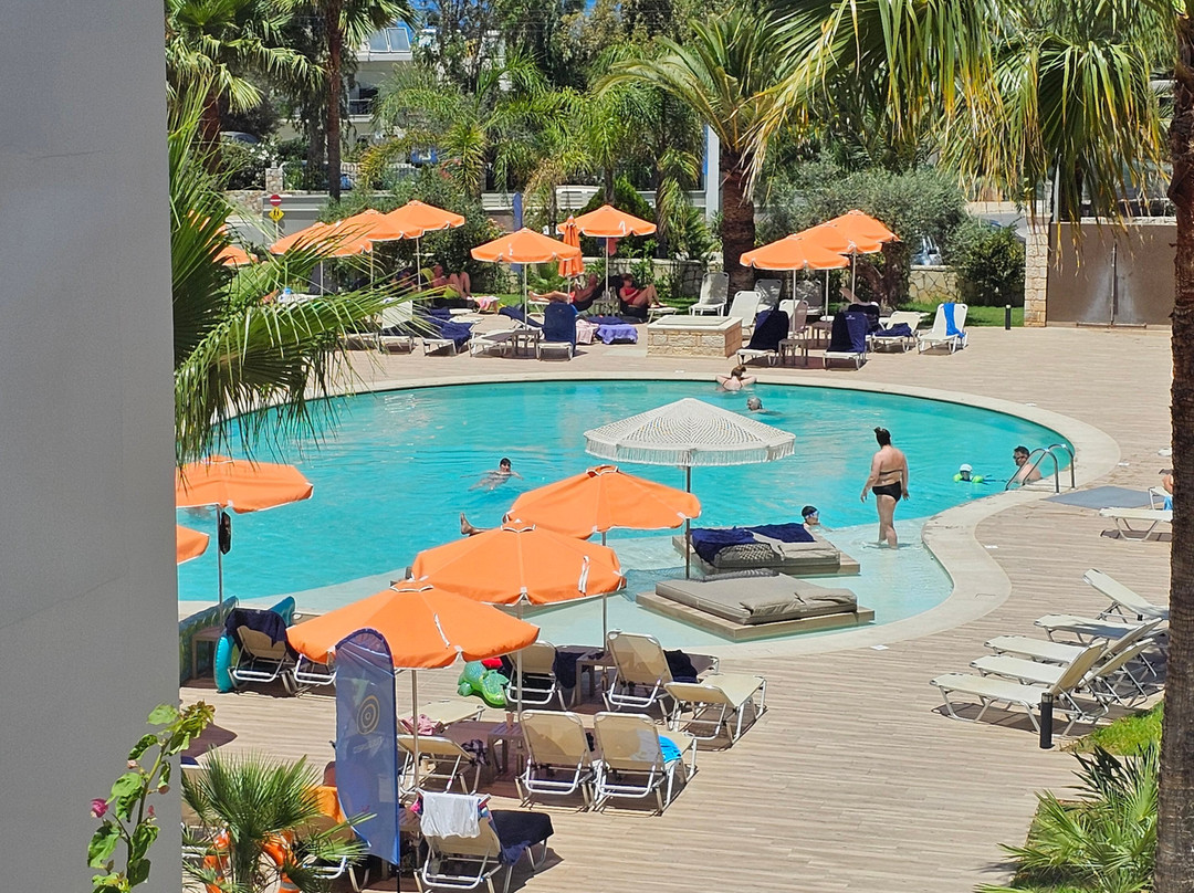 Althea Village Hotel主图