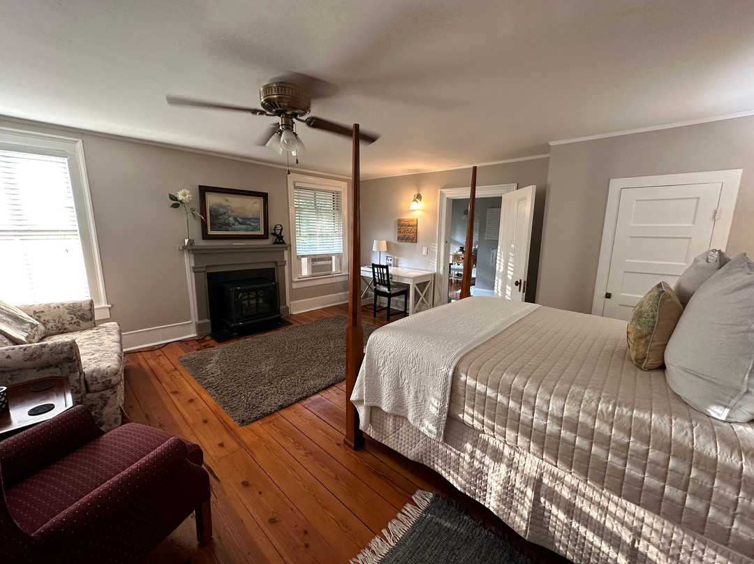 The Hummingbird Inn主图