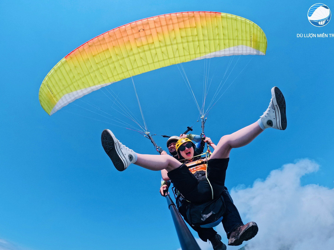 Dù Lượn Miền Trung