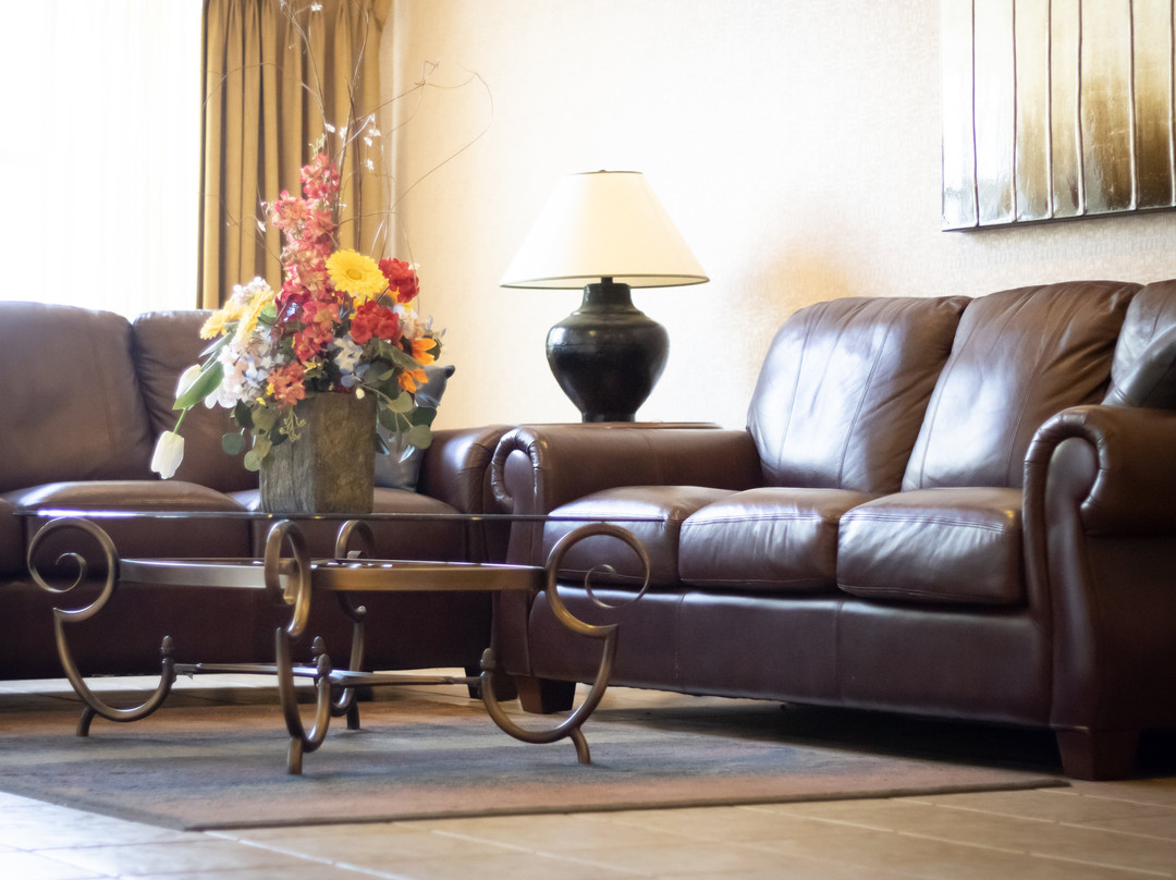 Monument Inn & Suites主图