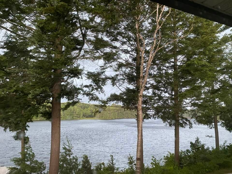 H&H Restaurant And Resort主图