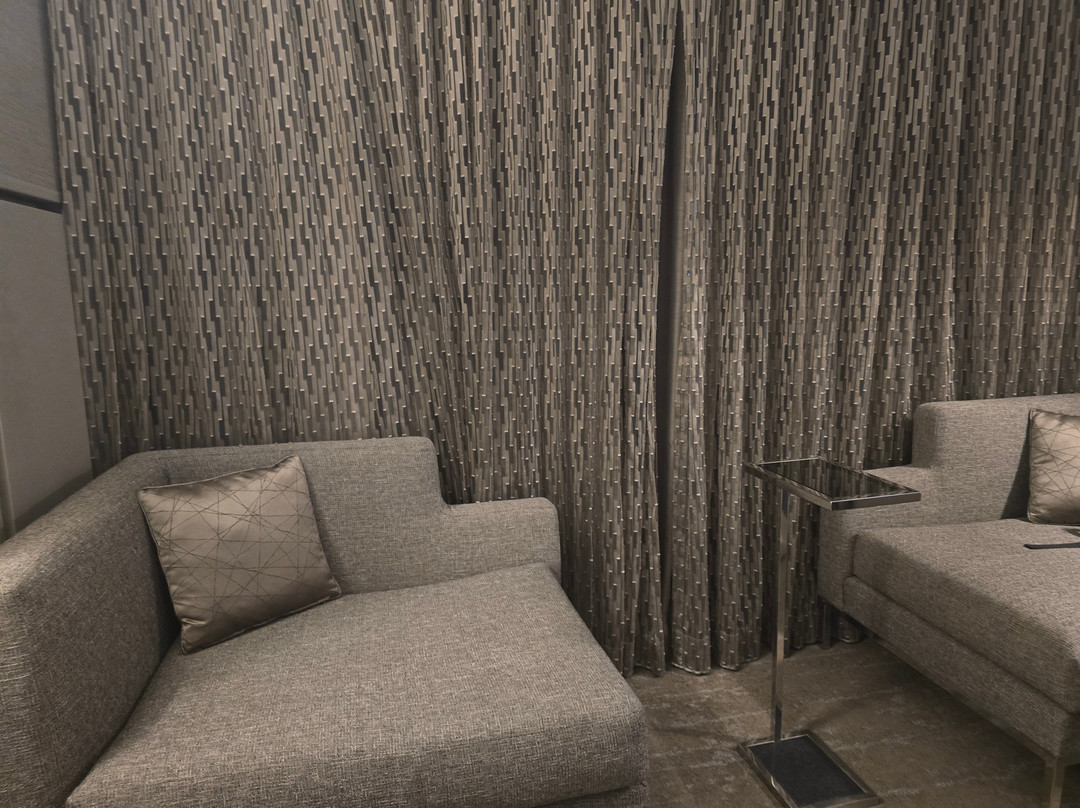 Envue, Autograph Collection主图