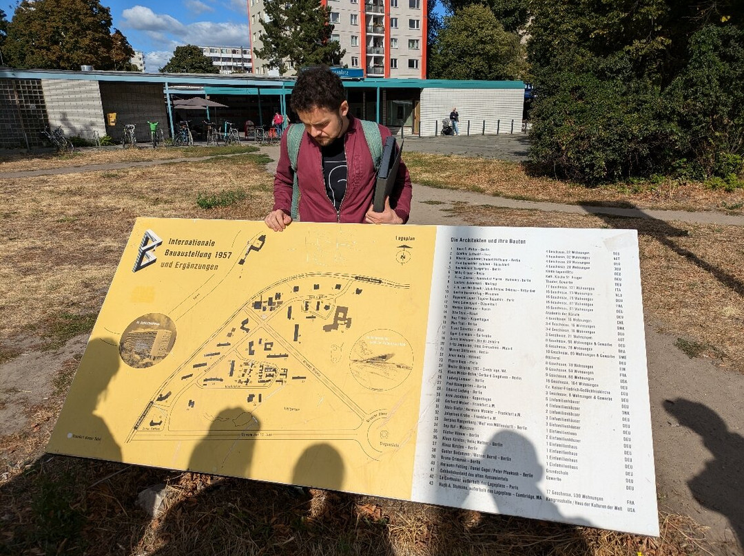 Beyond and Beneath Tours-柏林必去景点