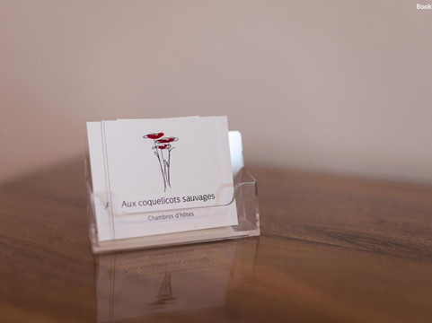 野生罂粟花民宿酒店主图