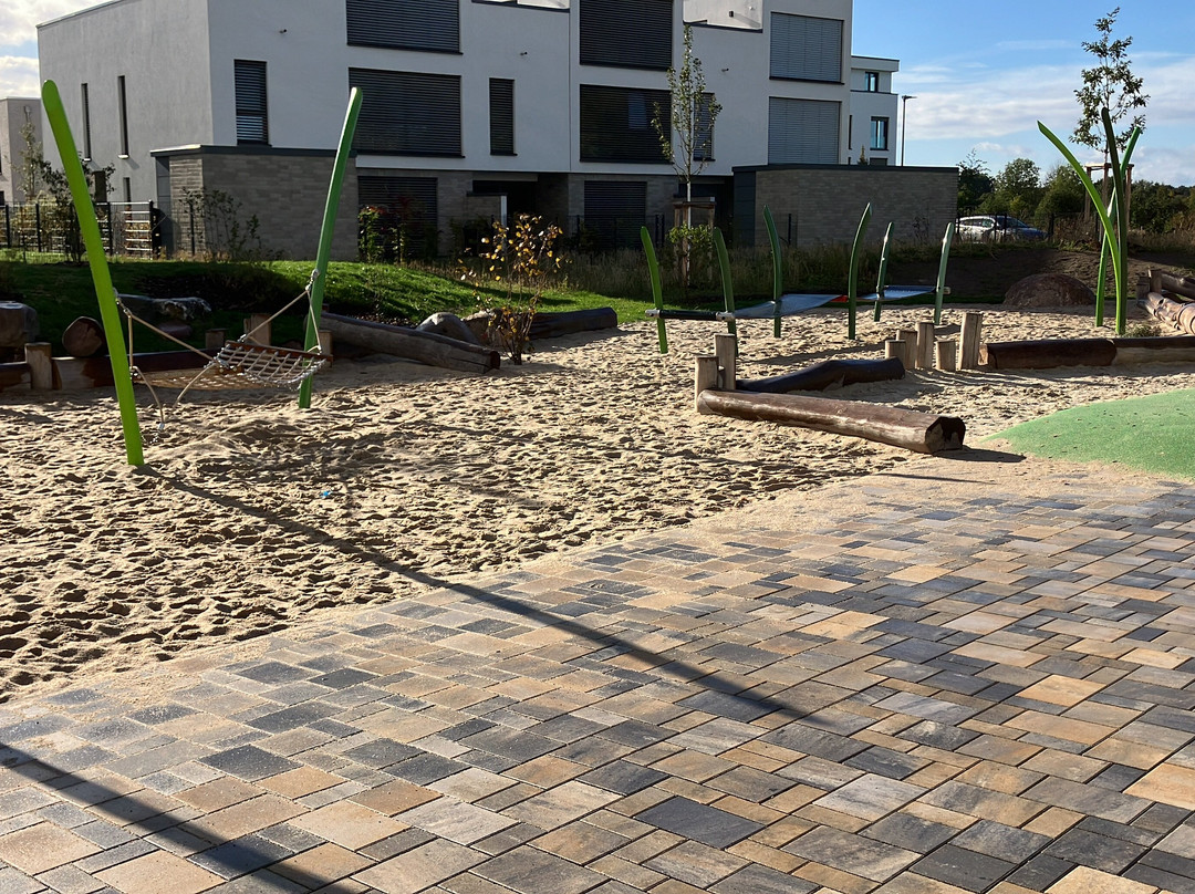 Kinderspielplatz Schwertlilienweg-沃尔夫斯堡必去景点