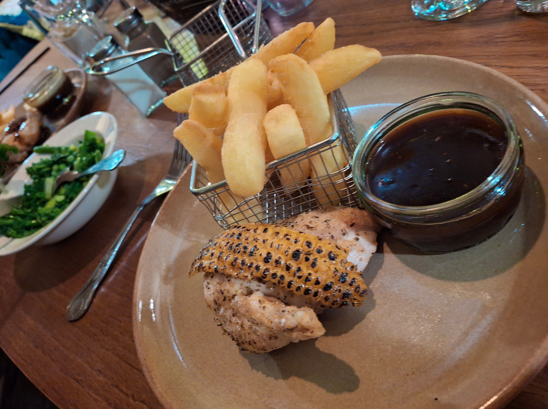 The Royal Arms Restaurant & Hotel主图