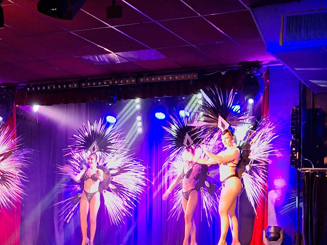 Cabaret La Plume Rouge景点图片