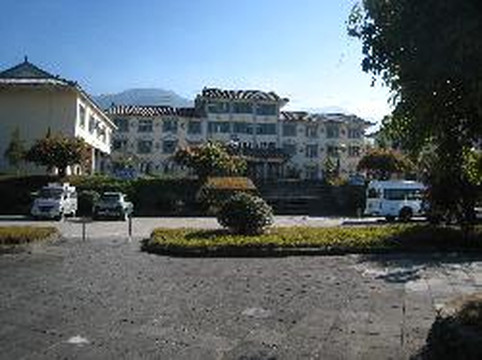 凤凰温泉度假村