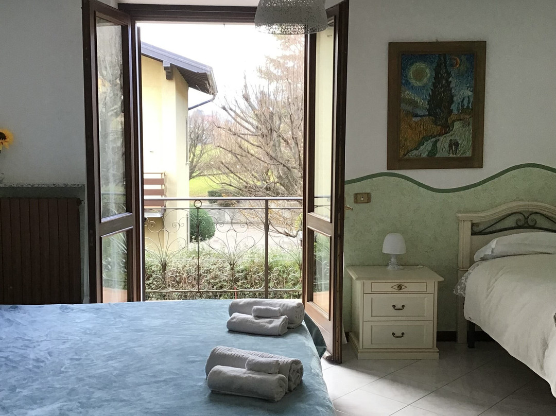 B&B Acero Rosso Villa Romeo主图