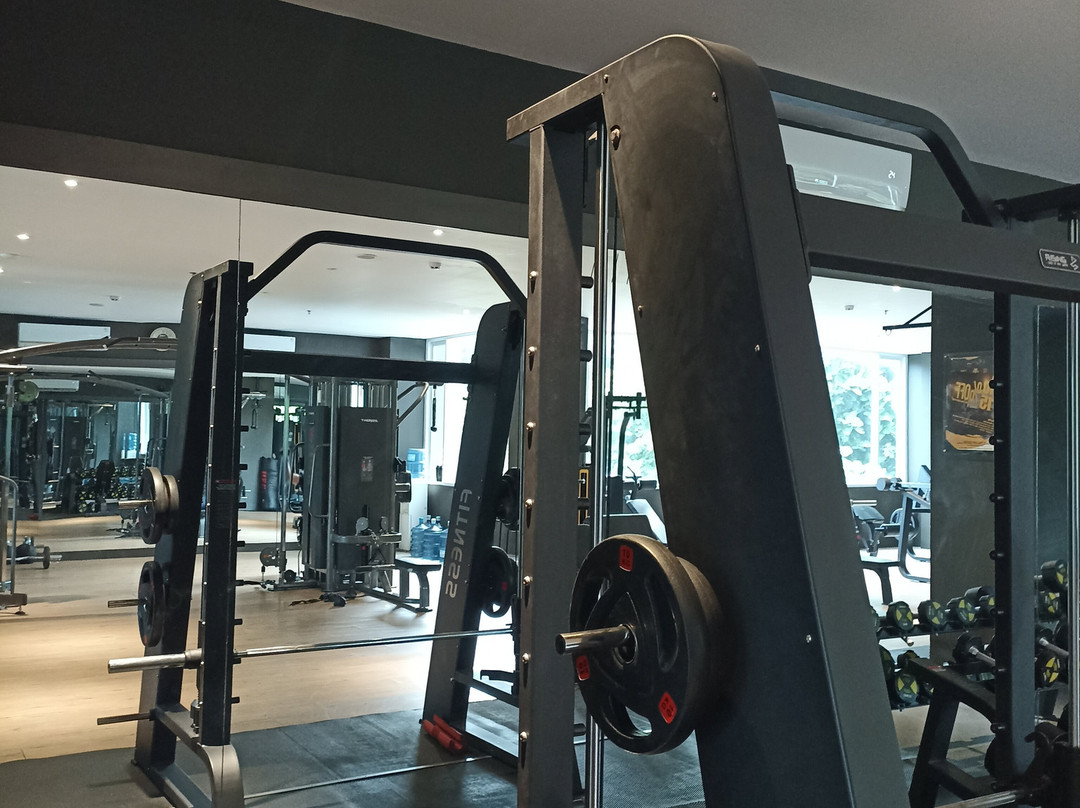 Roger's Hotel Manado主图