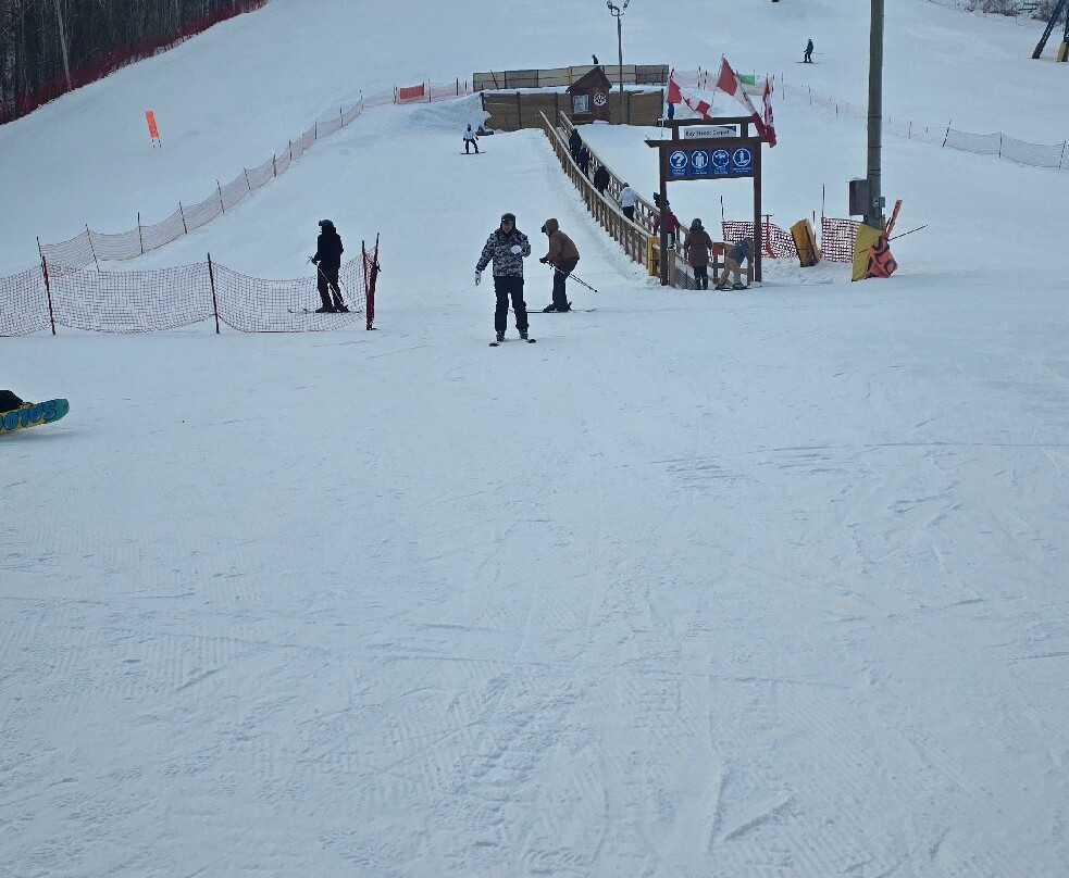 兔子坡滑雪场-埃德蒙顿必去景点