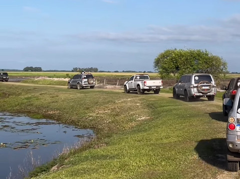 Explorando de 4x4 - Expedições e Ecoturismo